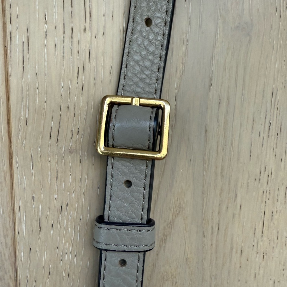 Chloe Small Marcie Crossbody Leather Bag in Cashmere Grey - Picture 9 of 16